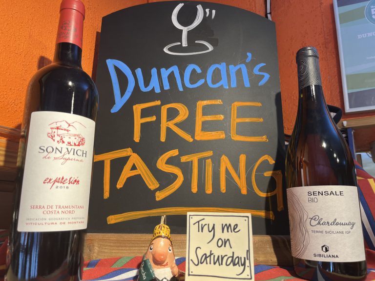 Image shows the two wines on this Saturday's Free Tasting